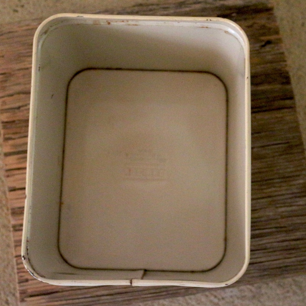 Vintage Floral Metal Storage Tin - Picture 10 of 10